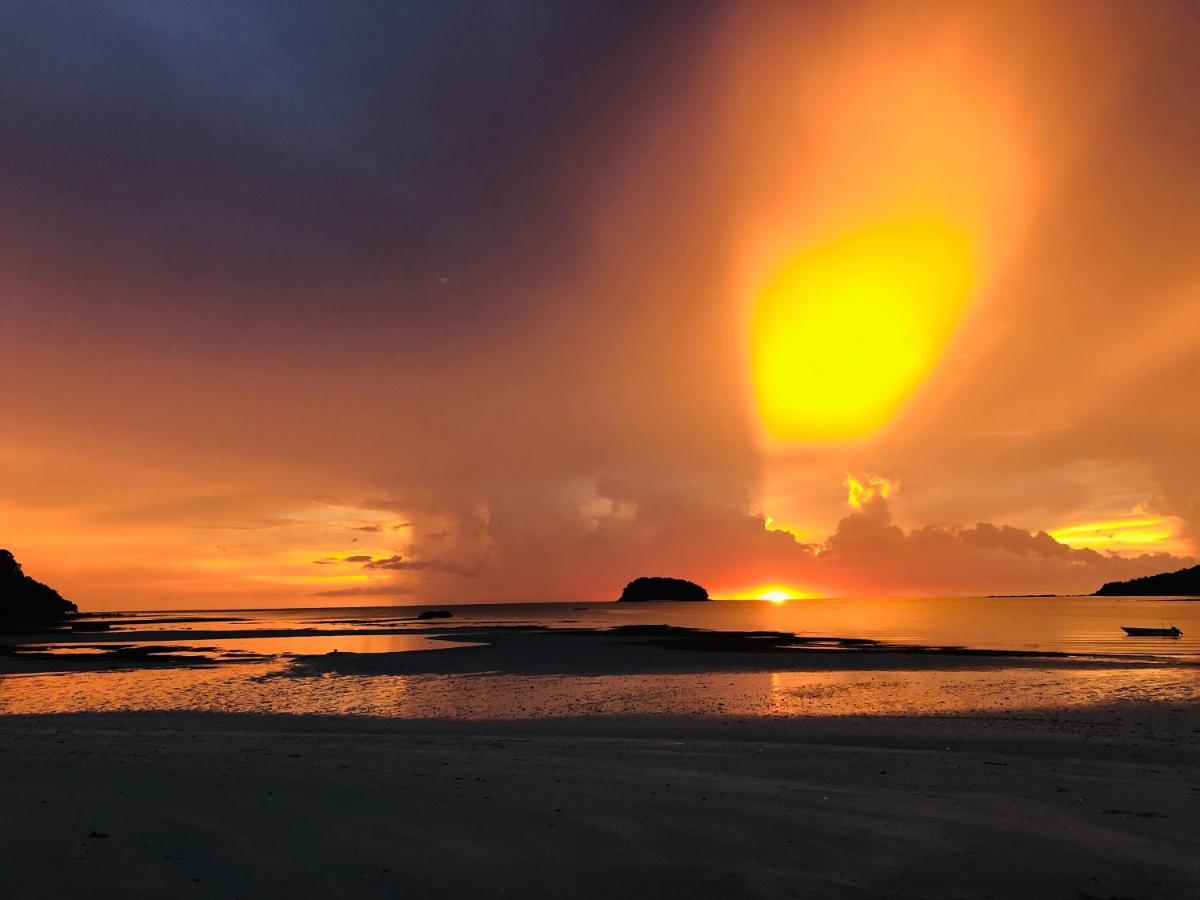 Dragon Pearl Beach Resort Kota Belud Экстерьер фото